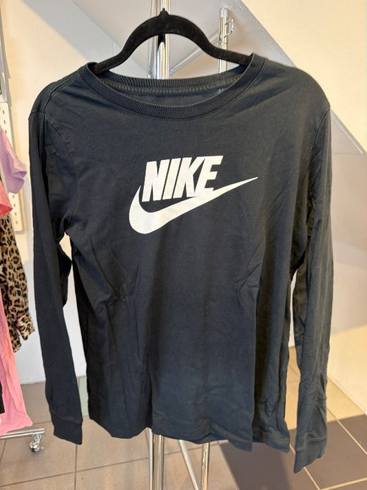 Nike svartur bolur