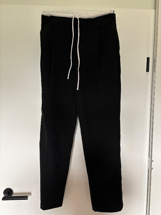 Zara buxur