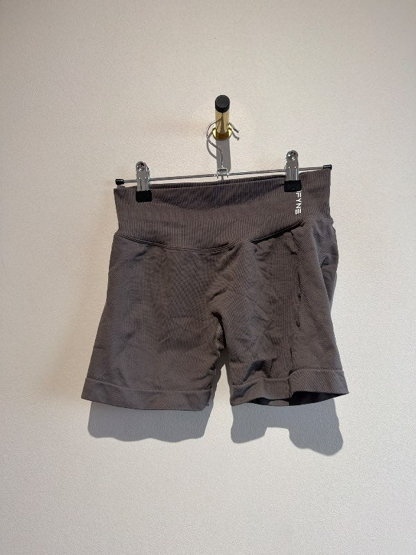 Dfyne stuttbuxur dökkgráar