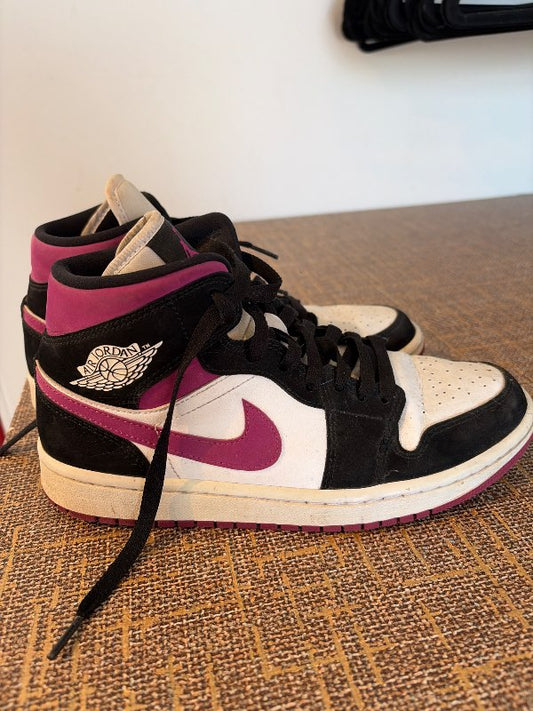 Bleikir Jordans