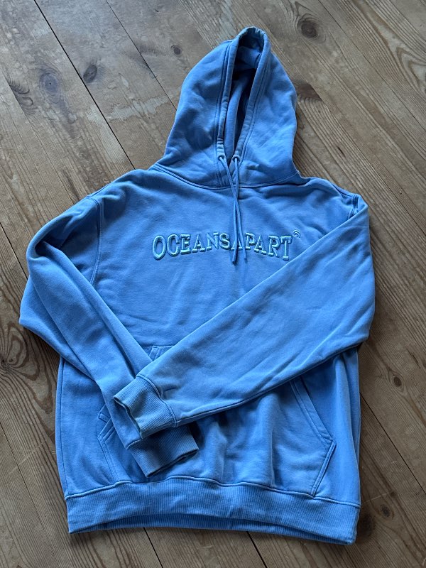 Oceans apart hoodie