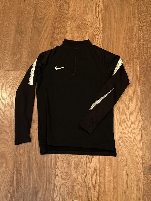 Nike íþróttapeysa