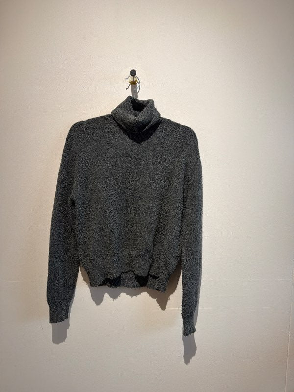 H&M kragapeysa
