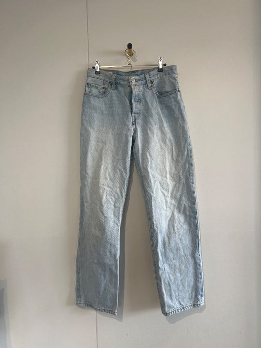 Levis gallabuxur ljosar