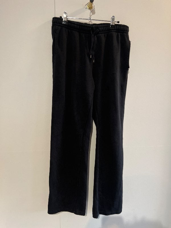 Svartar sweatpants