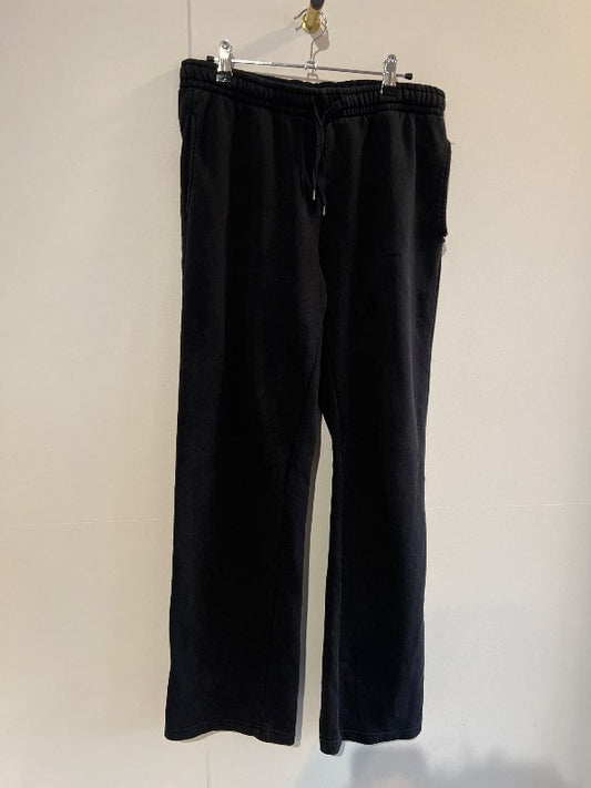 Svartar sweatpants