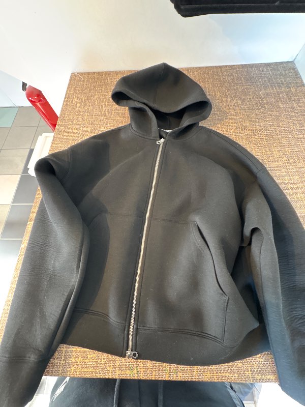 Weekday zip up peysa