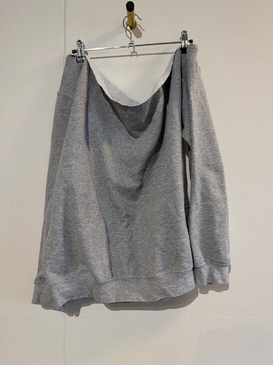 off the shoulder sputnik peysa