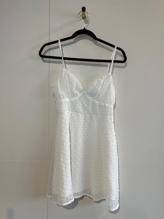 Hvítur kjóll