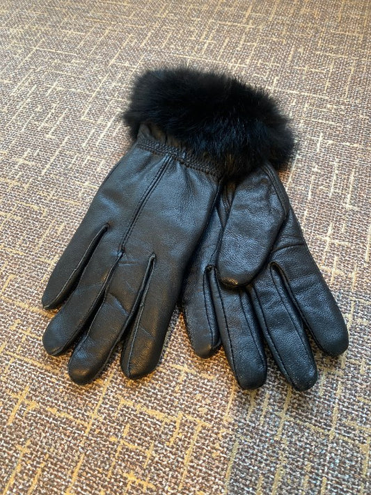Leather gloves