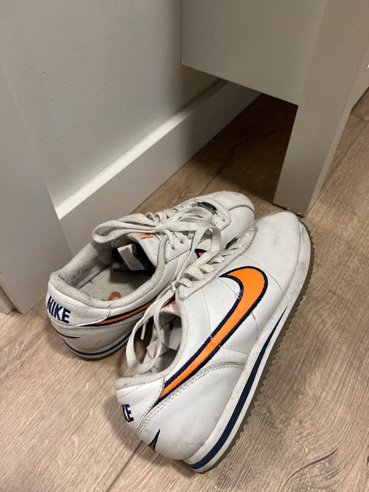 Nike street shoes