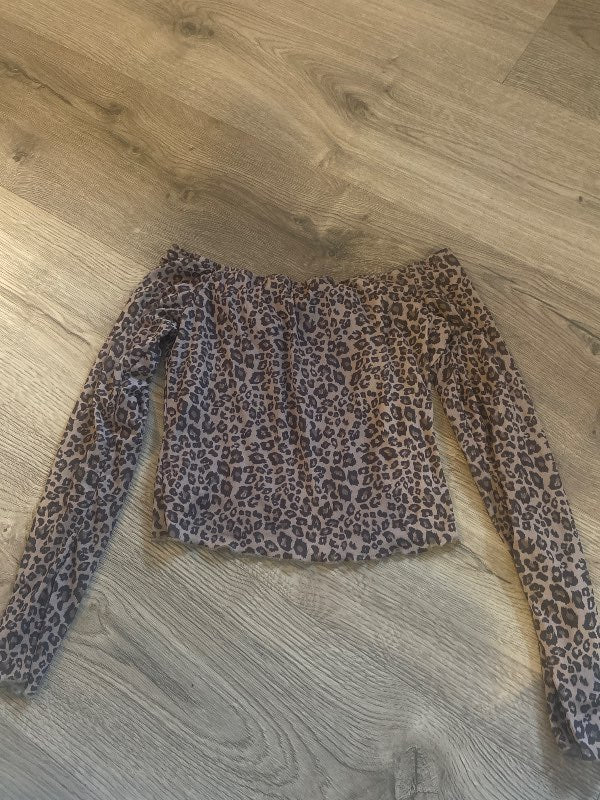 Leopard print off shoulder bolur