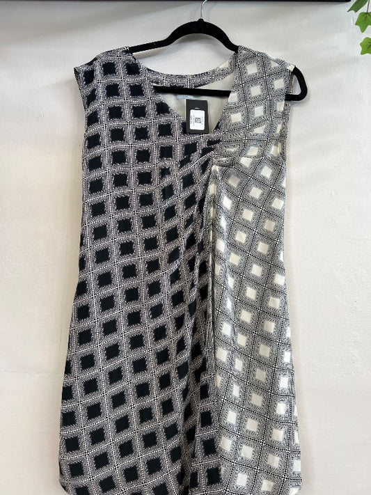 Oasis silk dress