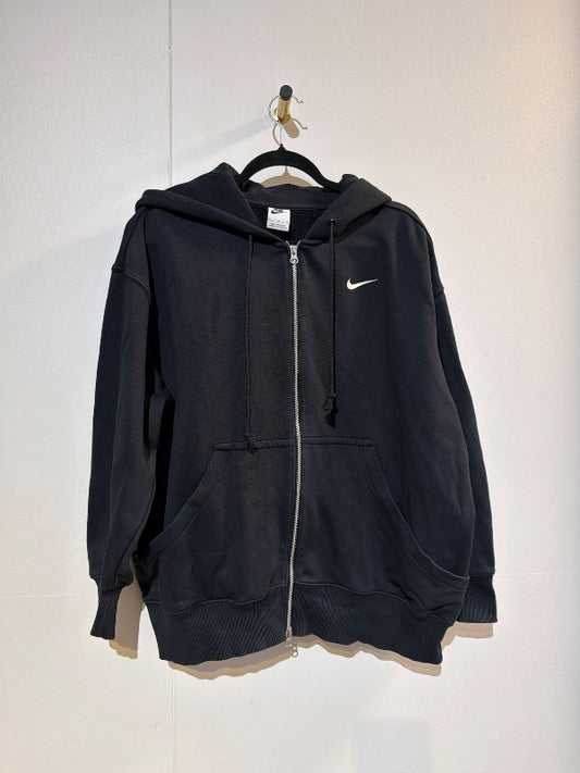Nike rennd peysa svört