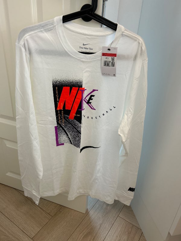 Nike síðerma bolur hvítur