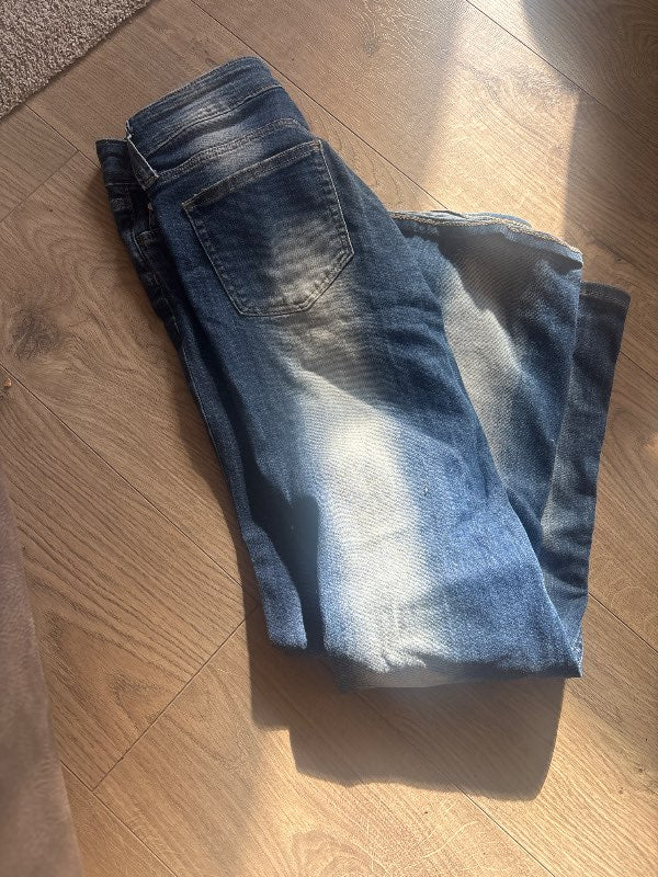 Cheap Monday buxur