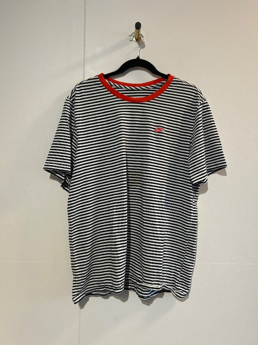 Stuttermabolur nike