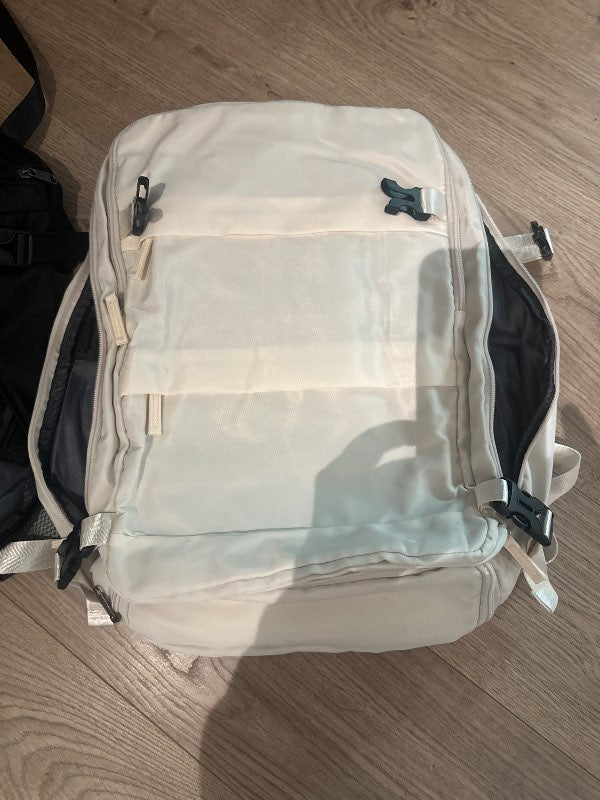 beige handfarangursbakpoki