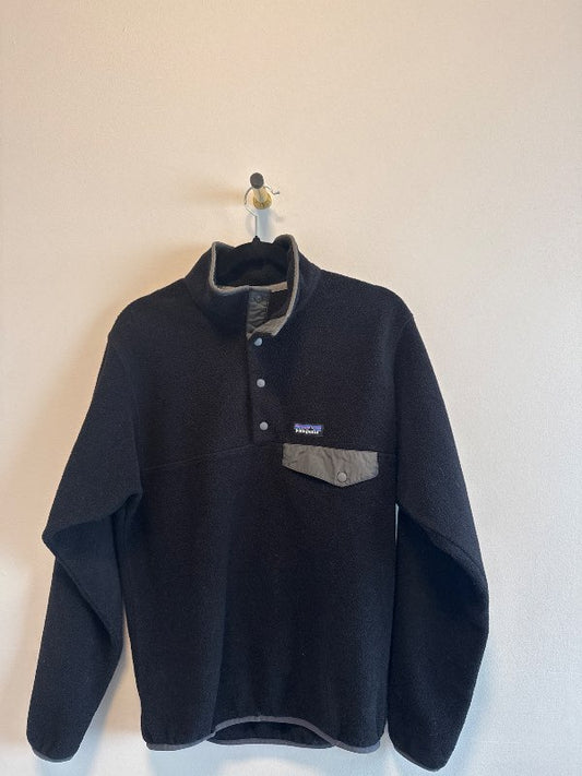 Black Patagonia sweater