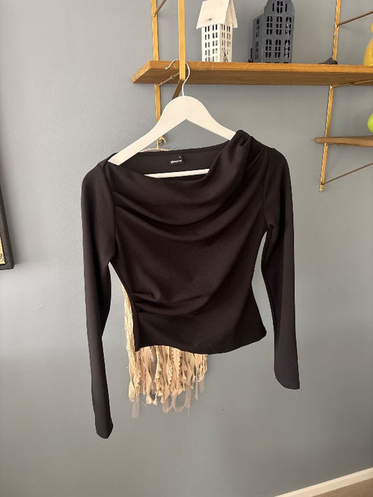 Gina tricot svört