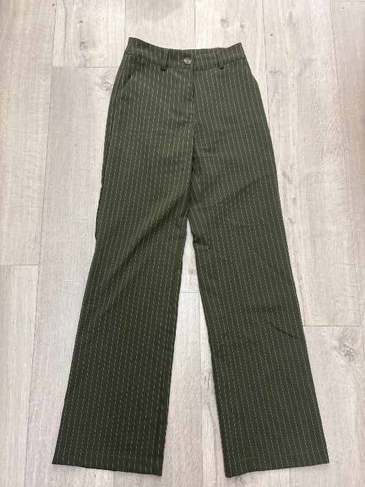 Grænar vendyrbys buxur