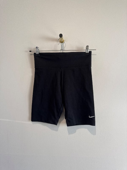 nike stuttbuxur bóm