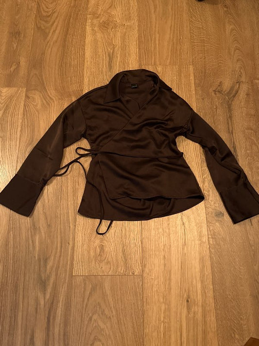 Gina tricot brún skyrta