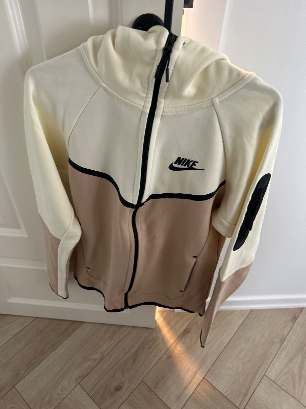 Nike peysa beige M