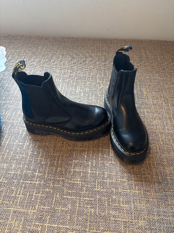Dr. Martens skór nýjir
