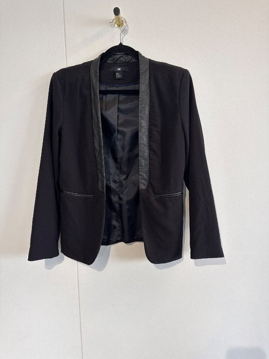 svartur blazer