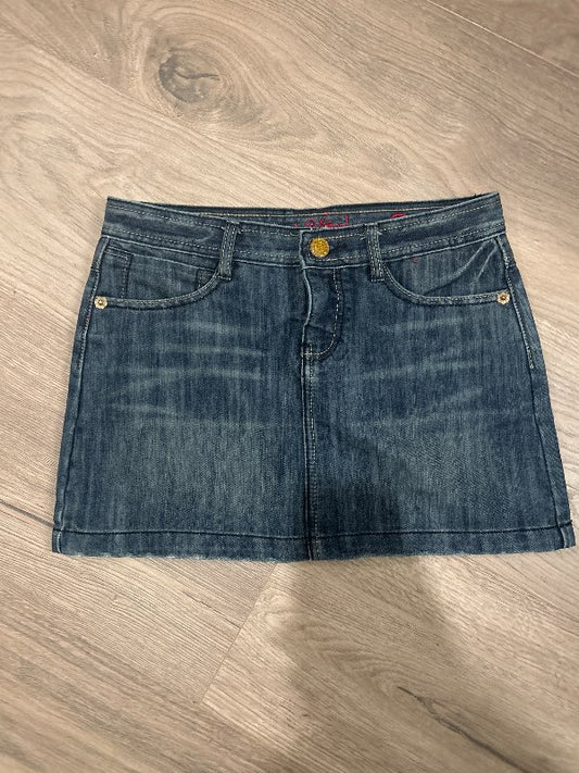 Hello kitty thrifted gallapils