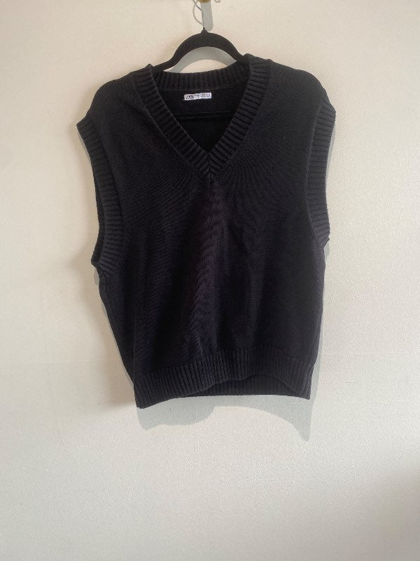Zara vesti svart