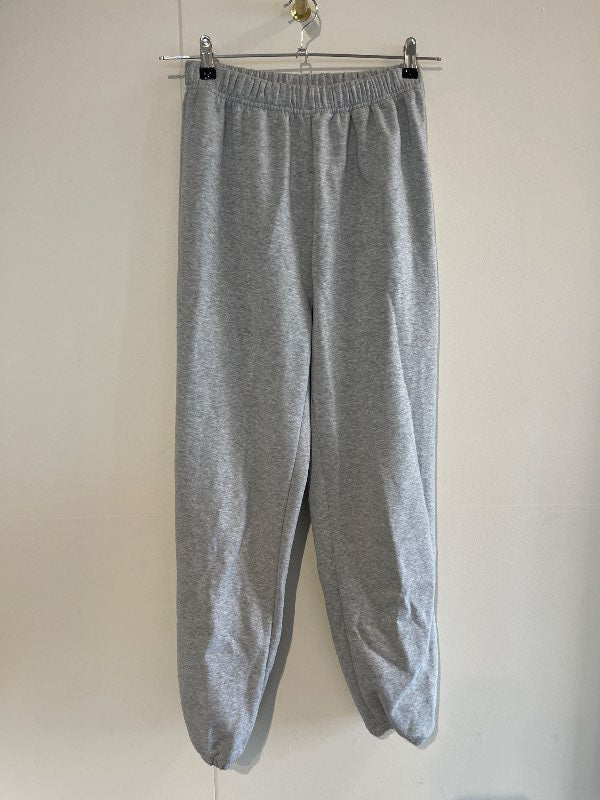 Gráar jogging buxur