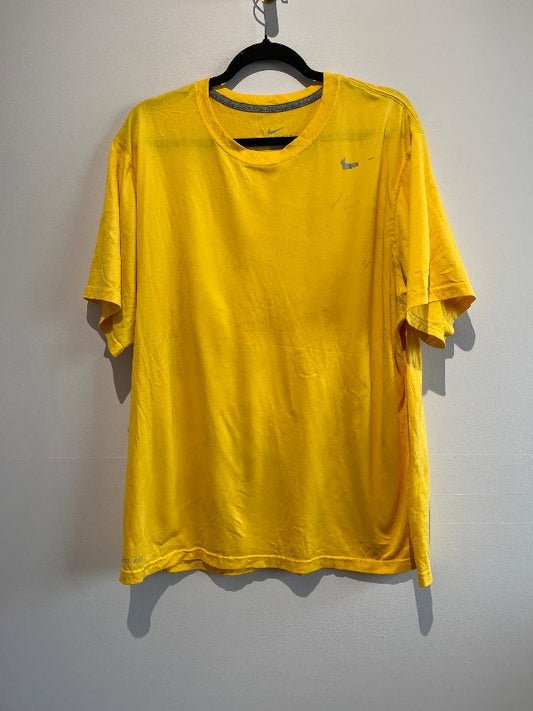 Nike stuttermabolur