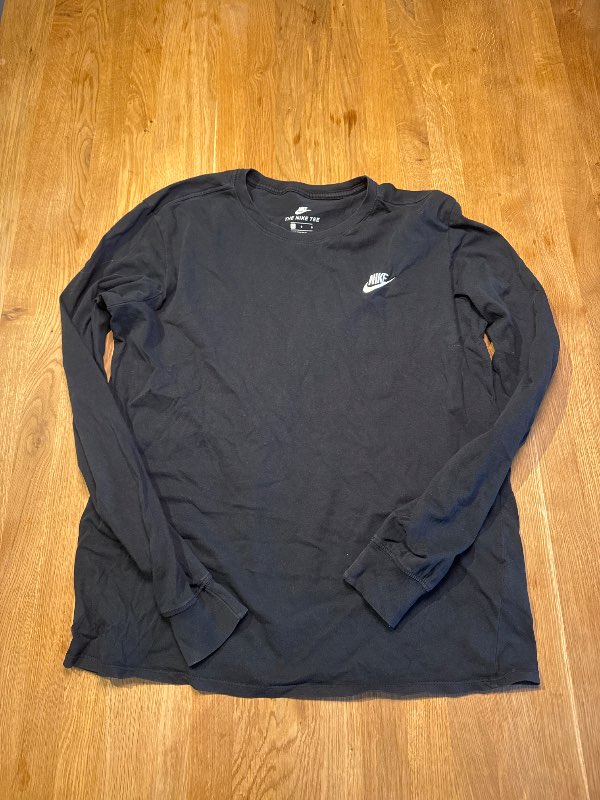 Nike síðermabolur