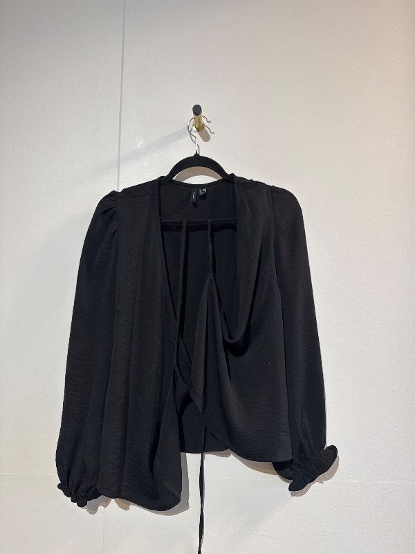 Vera moda svört skyrta