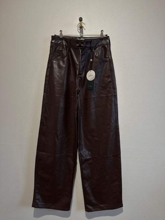 Baggy pleður brúnar