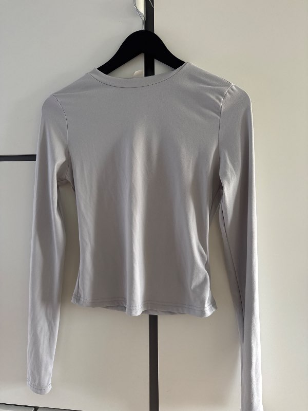 Long sleeve top