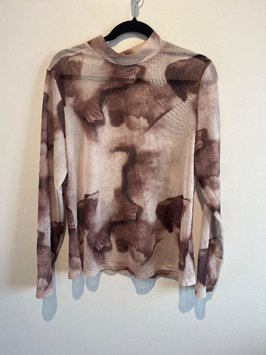 Beige bolur
