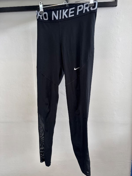 Nike pro leggings svartar
