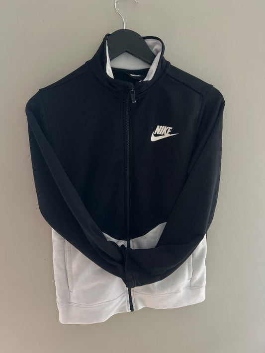 Nike svört hvítt