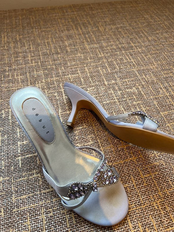 Debut sandalar