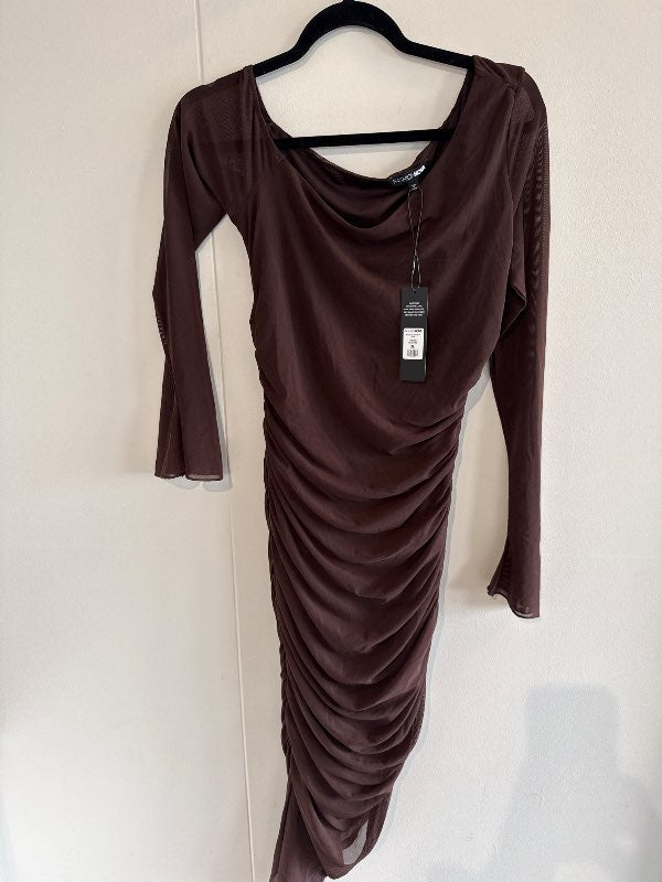 Fashion nova kjóll