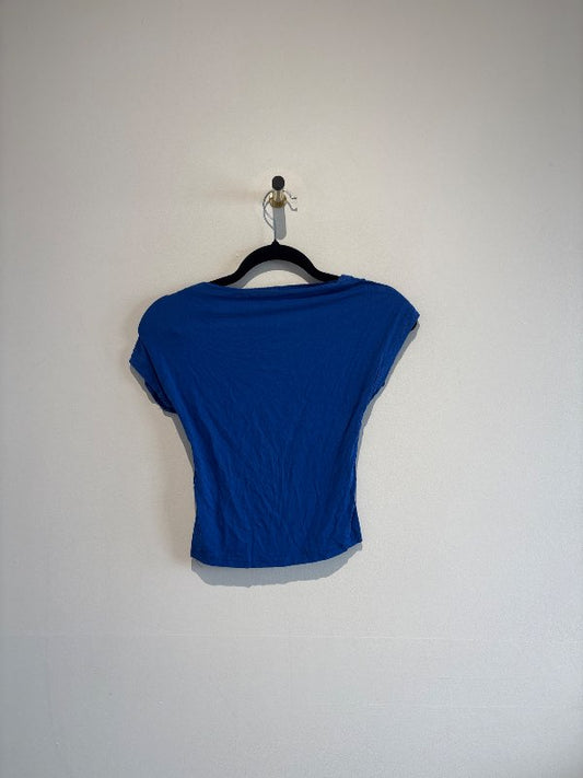 Backless blár bolur