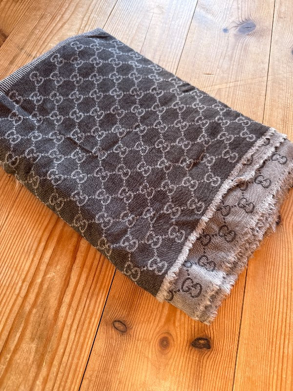 Gucci scarf