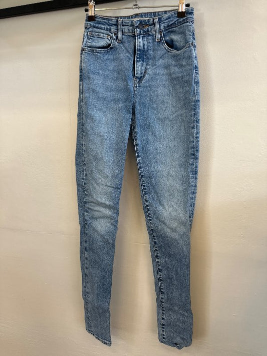 Levis  high rise