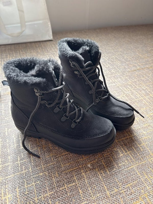 HH winter black shoes